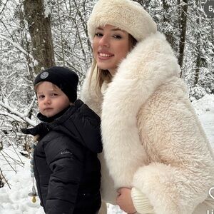 white hooded jacket fluffy snow faux fur women coat